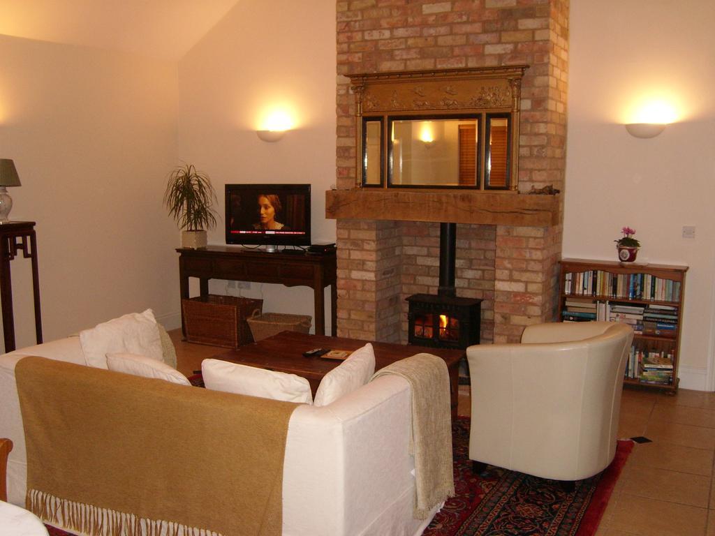 The Hall Farm Bed & Breakfast Tilbrook